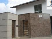 Casa duplex condomínio a venda no Centro de Contagem