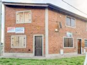 Casa dúplex de 2 dormitorios Güemes y Rioja, San Lorenzo