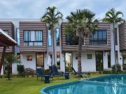 Casa duplex em condomínio ao lado do golf ville resorte...