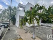 CASA DUPLEX EN PLANTA BAJA, SM 214, FRACCIONAMIENTO...