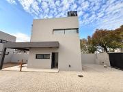 CASA DUPLEX EN VENTA CITY BELL