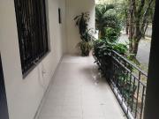 Casa dúplex segundo y tercer piso Mall Laureles airbnb Casa dúplex segundo y tercer piso Mall Laureles airbnb