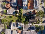 Casa e estacionamento para alugar, 312 m² por R$...