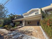 Casa e Sobrado em Condomínios para alugar com 3 Suítes...