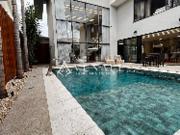 Casa e Sobrado em Condomínios para alugar com 4 Suítes...