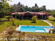 ¡CASA ECOLÓGICA DE ENSUEÑO CON LAGUNA, PISCINA Y CAMPO...