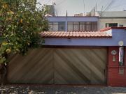 CASA EL COL MILITAR MARTE A UNA CALLE DE EJE 5 EN...
