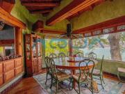 CASA EL ESCONDRIJO CON ACCESO AL LAGO