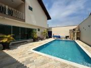 Casa em 2 lotes em Peruíbe próximo a praia