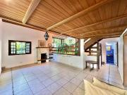 Casa em Algarve, Cotia/SP de 473m² 3 quartos à venda por...