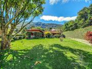 Casa em Araras, Teresópolis/RJ de 345m² 6 quartos à...