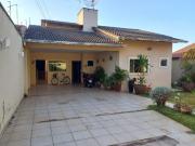 CASA EM AVENIDA COMERCIAL NO JARDIM MARILIZA Casa de Rua...