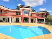 Casa em bairros do Carmo Canguera, São Roque/SP de 427m²...