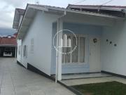 Casa em Barreiros, São José/SC de 260m² 4 quartos à...