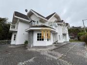 Casa em, Campos do Jordão/SP de 200m² 4 quartos à venda...