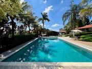 Casa em Chácara das Paineiras, Carapicuíba/SP de 619m² 6...