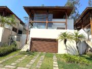 Casa em Chácara dos Junqueiras, Carapicuíba/SP de 248m²...