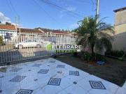 CASA EM COLOMBO! 04 QTOS,SUÍTE,CHURRASQ AMPLO TERRENO