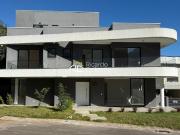 Casa em Condomínio Fechado, Nova! Face Norte, 396m2, 4...