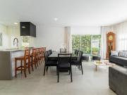 Casa em Condomínio, 03 Quartos, 03 Vagas, Orleans, Curitiba Casa em Condomínio, 03 Quartos, 03 Vagas, Orleans, Curitiba