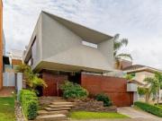 Casa em Condomínio, 03 Quartos, 04 Vagas, Espaço...