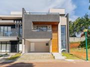 Casa em Condomínio, 03 Suítes, 02 Vagas, Churrasqueira,...