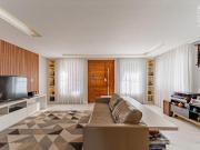 Casa em Condomínio, 03 Suítes, 03 Vagas, Quintal, Santa...