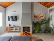 Casa em Condomínio, 04 Quartos, 02 Vagas, Quintal,...