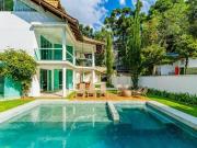 Casa em Condomínio, 04 Suítes, 07 Vagas, Piscina, Campo...