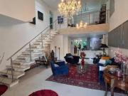 Casa em condomínio, 05 quartos sendo 04 suítes, 05...