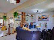 Casa em Condomínio 135m², 3 dormitórios, 1 suíte, 2...