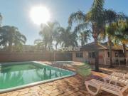 Casa em Condomínio, 2 dormitórios, 77 m², em Humaitá