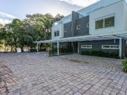 Casa em condomínio
