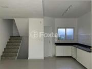 Casa em Condomínio, 3 dormitórios, 157 m², em Chora Menino