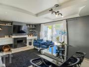 Casa em Condomínio, 3 dormitórios, 248.2 m², em Vila Jardim