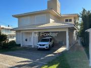 Casa em Condomínio, 3 dormitórios, 459.39 m², em Querência