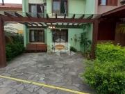 Casa em Condomínio 3 dormitórios com 100m²