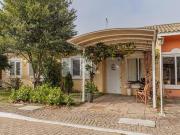 Casa em condomínio 3 dormitórios, living 2 ambientes,...