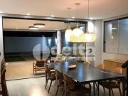 Casa em condomínio: 3 quartos, 3 suítes, 2 vagas,...
