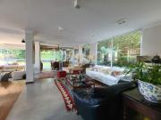 CASA EM CONDOMÍNIO, 3 SUÍTES, COM PISCINA