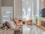 Casa em Condomínio, 4 dormitórios, 305 m², em Distrito...