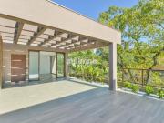 Casa em Condomínio 4 Suítes 5 Vaga no Alto da Boa Vista!