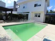 Casa em Condomínio, 5 dormitórios, 332 m², em Hípica