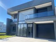 Casa em Condominio 5 dormitorios Bairro