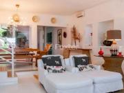 Casa em Condomínio, 6 dormitórios, 121.83 m², em...