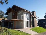 CASA EM CONDOMINIO