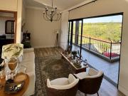 Casa em Condomínio à venda, 3 quartos, 2 suítes, 2...