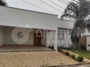 Casa em Condomínio à venda, 3 quartos, 2 suítes, 4...