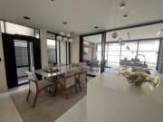 Casa em Condomínio à venda, 3 quartos, 3 suítes, 2...