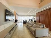 Casa em Condomínio à venda, 3 quartos, 3 suítes, 4...